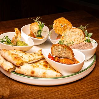 Set de gustări Black Rabbit