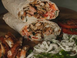 Сулугуні з м'ясом (550г)