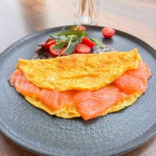 Omletă cu somon