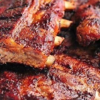 Plato De Costilla A La Barbacoa