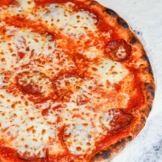 Pizza salame piccante