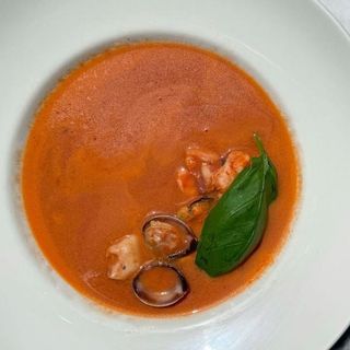Sopa de cangrejo con mariscos