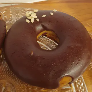 Donuts de zanahorias y cobertura de chocolate 
