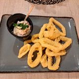 Хрупкави калмари със сос тартар (210гр)