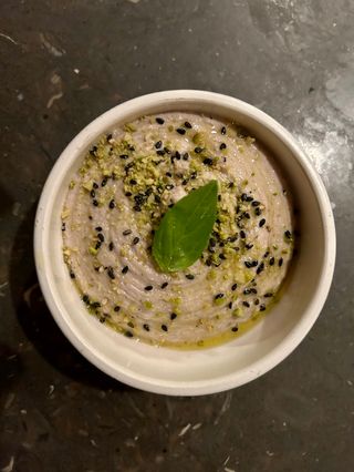 Dip De Nueces Y Grissini