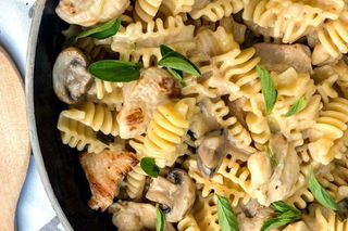 Pâtes De Poulet Aux Champignons Et Pâtes