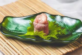 36. Gunkan maguro - 1 pezzo