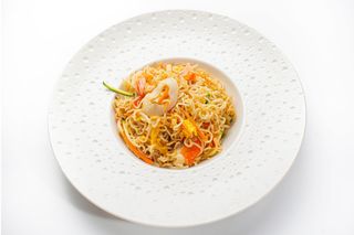 Ramen saltata con mix verdure