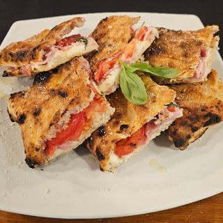 Schiaccina Speck y Gorgonzola (30 Cm.)