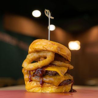 Burger Georgie Dan