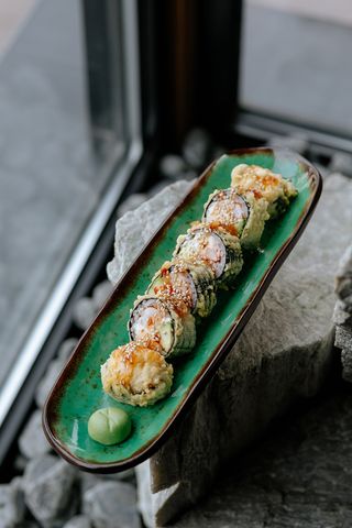 Рол темпура з тигровою креветкою (225г)