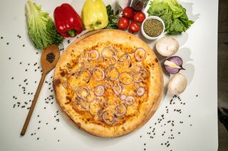 Pizza Tonno e Cipolla Ø 32cm