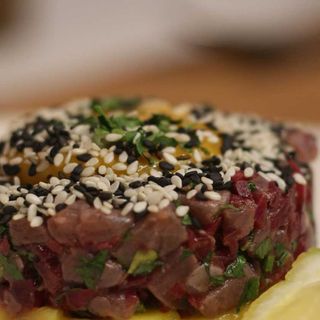Tartaro de Atum á AllGarbe 1PAX / Tuna Tartare Allgarbe style (1 serving)
