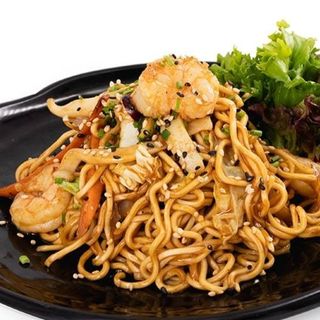 212. Yakisoba Con Marisco