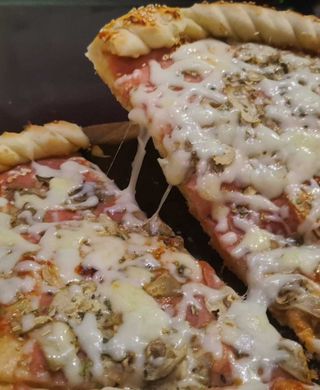 Capricciosa cela pizza 43 cm