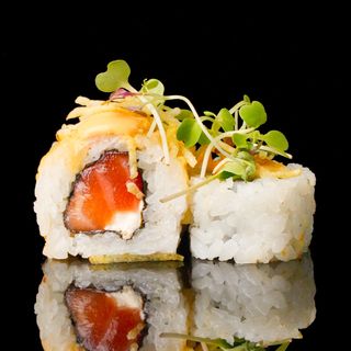 023 URAMAKI SALMON PATATAS 8U