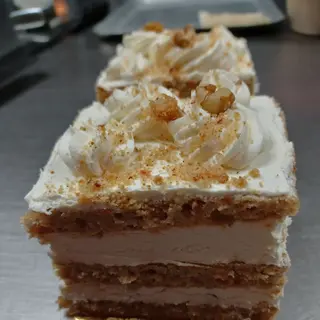 Pastel Carrot cake