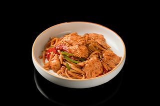 Chaomian 鸡肉炒意大利面