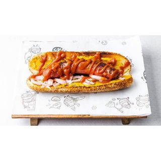 Wurst boy, pomfrit & Coca Cola 0.33l