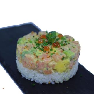 Tartar De Salmón Con Arroz