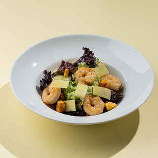 ცეზარის სალათი კრევეტებით