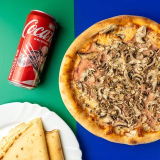 Capricciosa pizza 32cm + Palačinka sa eurokremom + Coca-Cola 2l