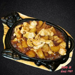 32b  -Pollo con patate alla piastra