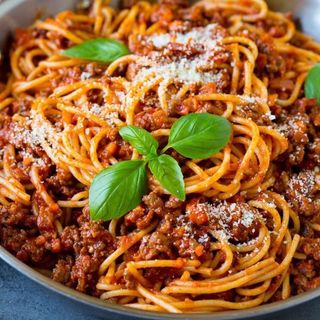 87 B. Espaguetis carbonara 