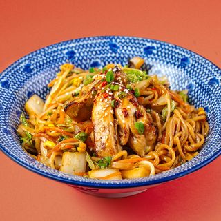 Якисоба с курицей