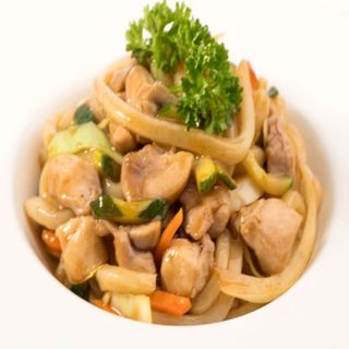 Udon pollo e verdure