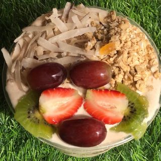 Mini Bowl fruit parfait