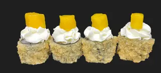 160. Maki Frito Con Mango
