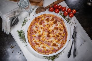 Pizza Prosciutto cu porumb