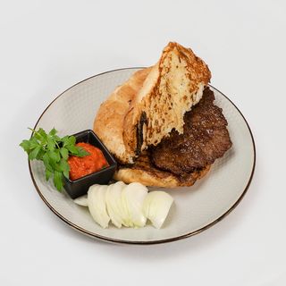 Pljeskavica u lepinji