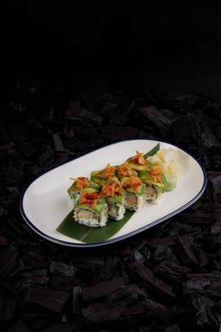 Roll cu crab și creveți tempura