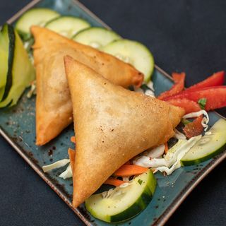 Chamuça de Legumes(x2)/Vegetable Samosa (x2)