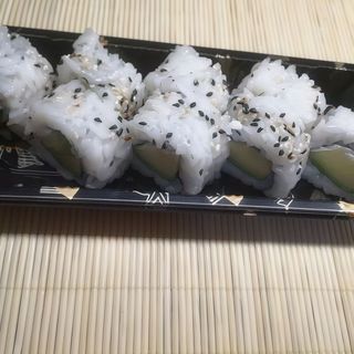 Uramaki avocado – 8 pezzi