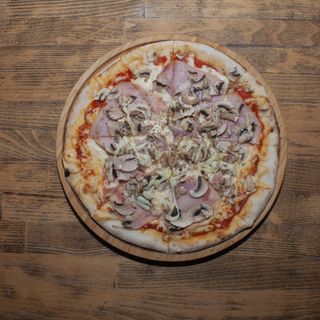 Capricciosa pizza + Coca-Cola 330ml AKCIJA