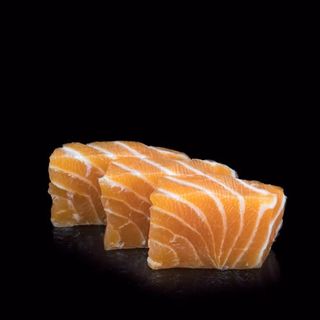 054. Sashimi De Salmón