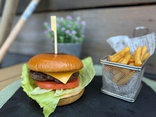 Телешки бургер