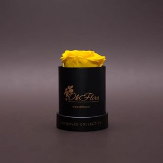 Trandafir criogenat galben în mini-cutie neagră