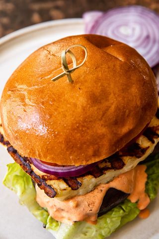 Halloumi burger