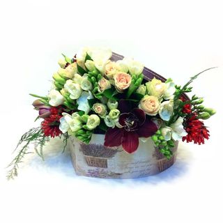 Aranjament floral poveste cu flori