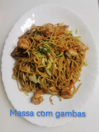 43.Massa com Gambas（虾炒面）