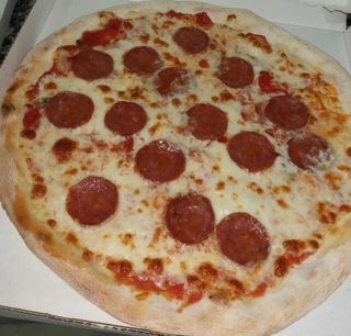 Pizza Salamino (33 Cm.)