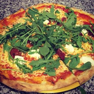 Pizza Brusca (33 Cm. Aprox.)