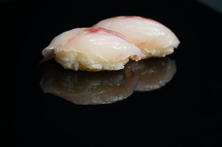 120. Nigiri/sashimi suzuki