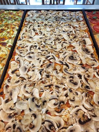 Pizza funghi 100 g