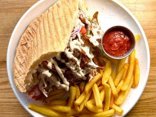 KEBAB W BUŁCE