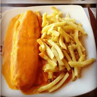 Cachorro à Chalé